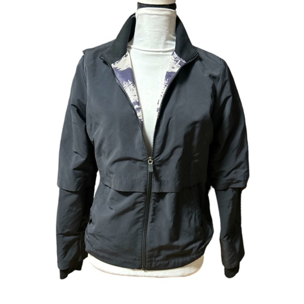NIKE Shield Women's Black Golf Jacket  Waterproof Medium‎